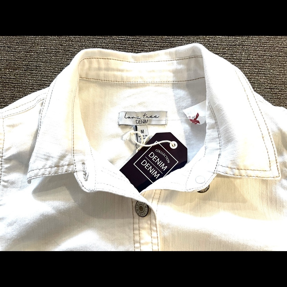 NWT ladies size medium sleeveless white jean dress